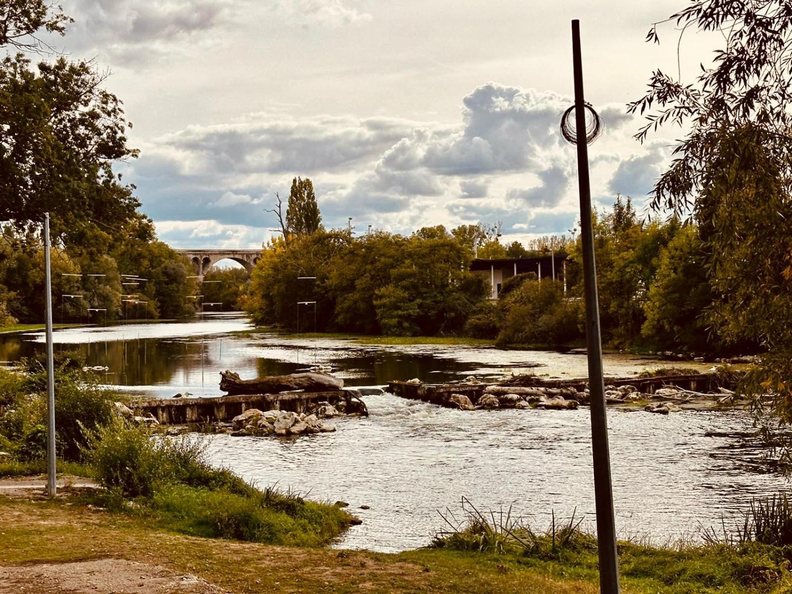 L'Escale En Amerique - Home Homy Saint-Florent-sur-Cher Bagian luar foto